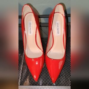 Pump Steve Madden VALA 02S1 PATENT RED Size 7.5